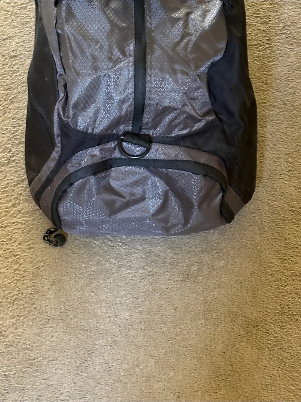 Men's Gray Travel Duffel Bag - Versatile Weekend Carry